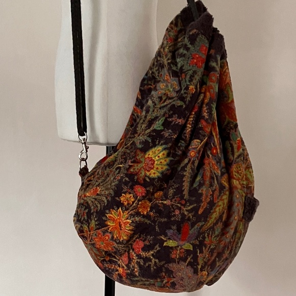 SHAN TERRYCLOTH BEACH BAG - Picture 13 of 16